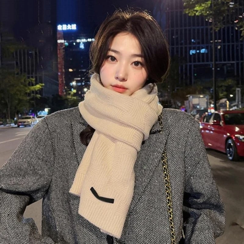 

652F Classical Checkered Knitted Scarf for Men and Women Warm Neck Scarf Solid Color Neckwear for Winter Everyday Wear