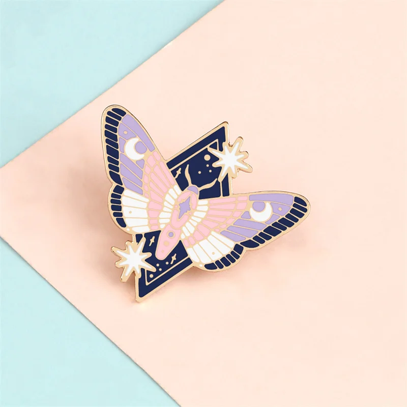 Beautiful Starlight Moth Enamel Pins Cute Pink Purple Butterfly Animal Brooches Metal Badge for Women Bag Lapel Pin Jewelry Gift