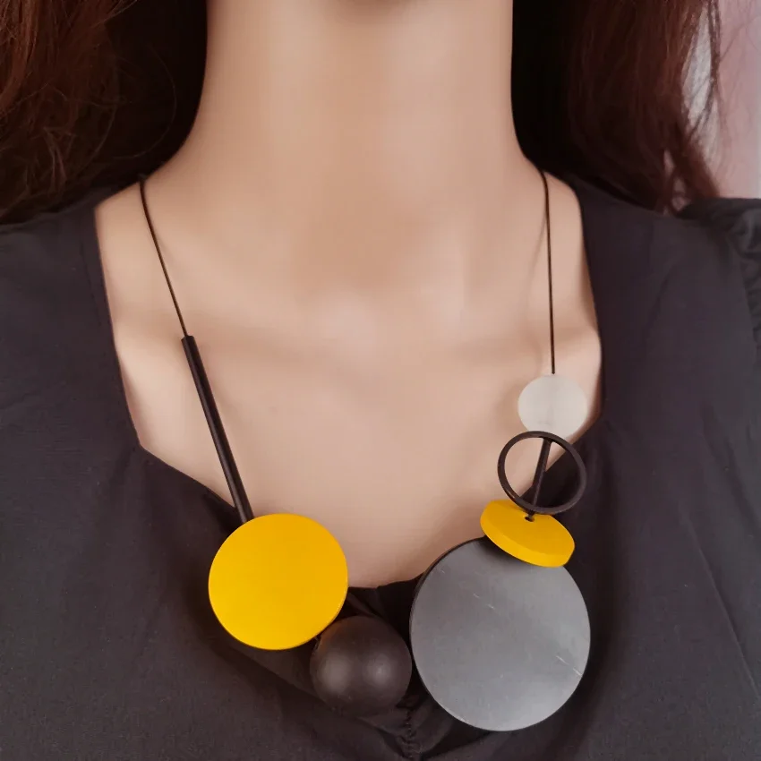 Handmade Natural Black Wooden Round Slice Pendant Necklace for Women Statement Bib Necklaces Vintage Jewelry