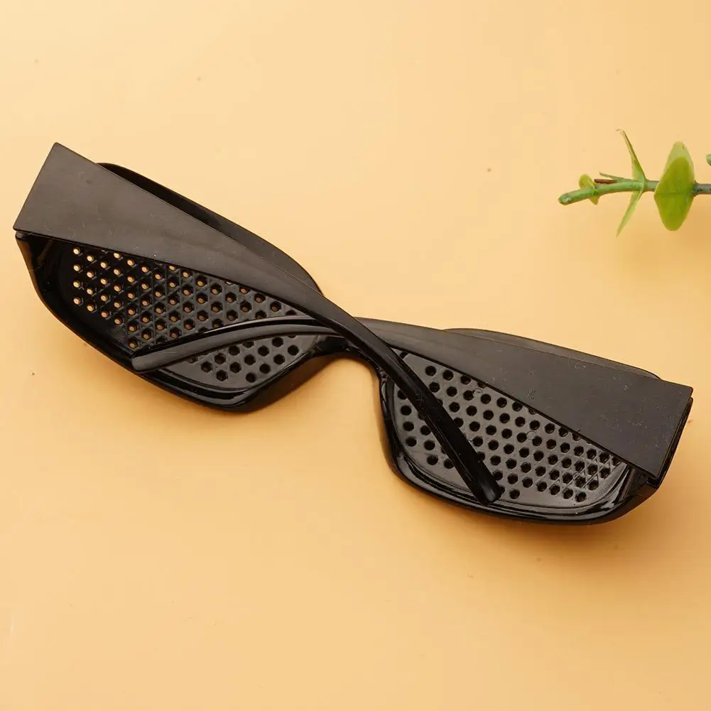 Fashion Relieve Pinhole Glasses Men Corrective Anti-Fatigue Myopia Glasses Reading Black Frame Protector Eyesight Improve Vision