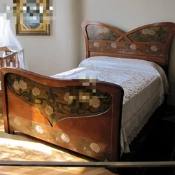 Retro neoclassical solid wood 1.8 double hand-painted flower/light luxury princess bed new