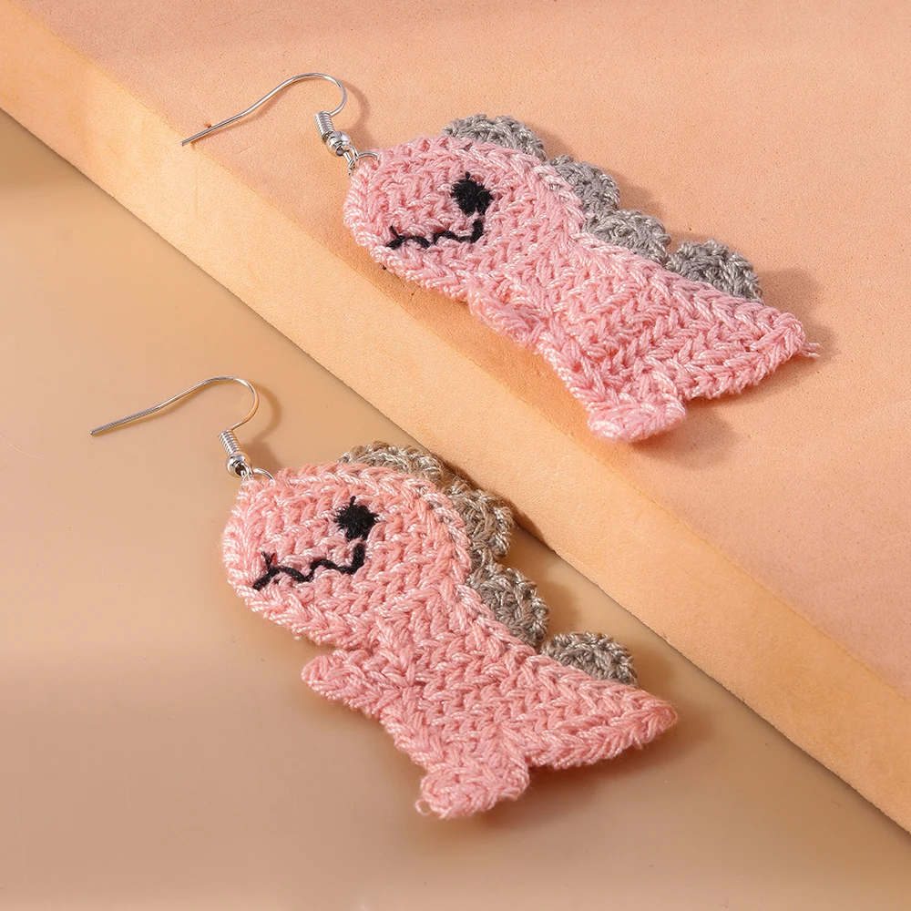 Aihua handgefertigte gestrickte niedliche Tier-Dinosaurier-Ohrringe für Frauen und Mädchen, gehäkeltes Einhorn, Bär, Fuchs, Hund, Ohrringe, niedliche Schmuckgeschenke – Detail 2