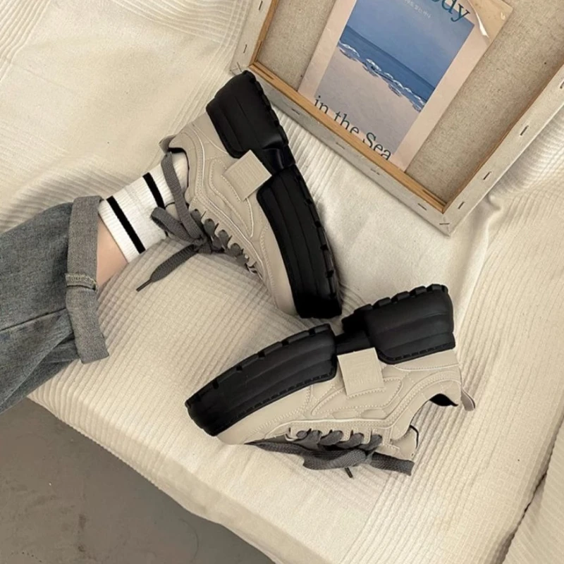 Women's Height Increasing Thick Sole Platform Dad Shoes 2025 Autumn New Retro Casual Sneakers Versatile Sports Shoes Niche Style
