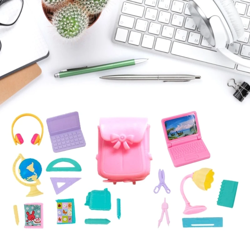 مجموعة 18 قطعة من الدمى المدرسية، مستلزمات مدرسية لبيت الدمية مع حقيبة ظهر للدمية، مساطر كتاب، مصباح مكتبي، كمبيوتر محمول وسماعة