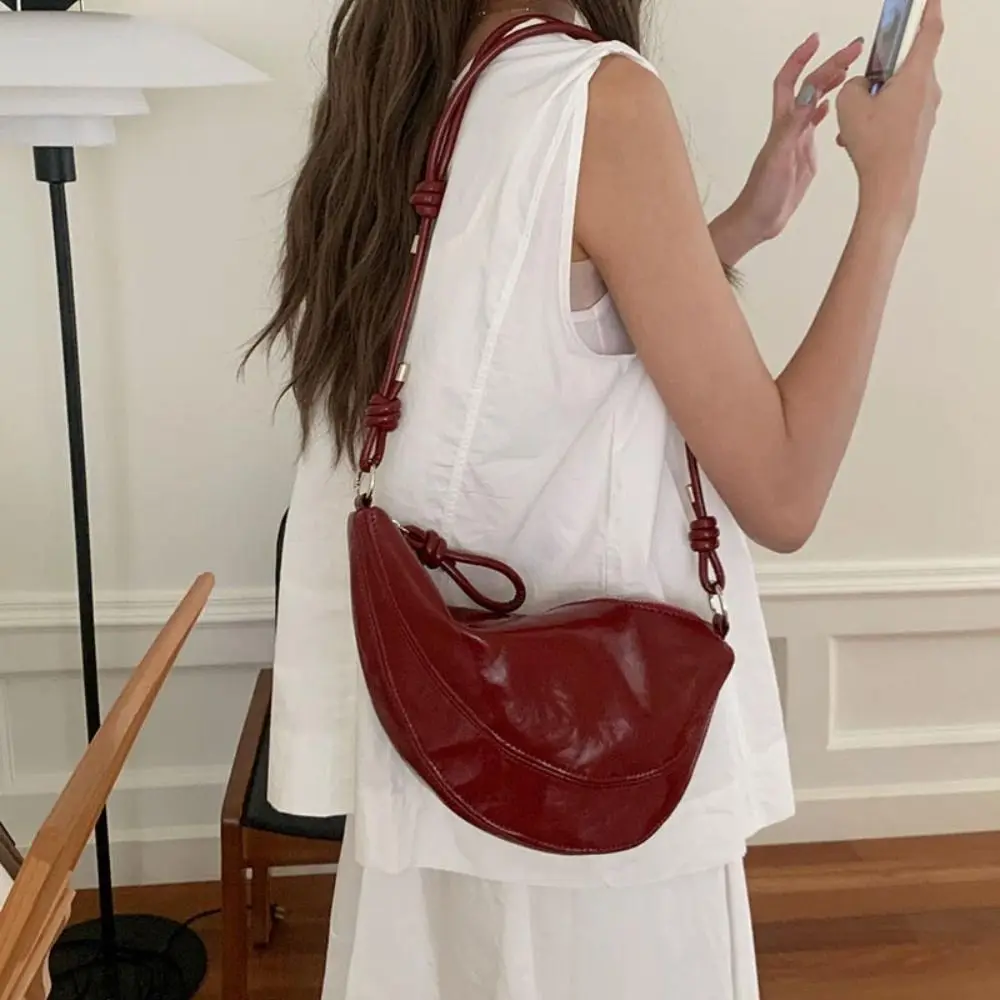 

Simple Korean Style Cow Horn Pu Bag Single Shoulder Luxury Half Moon Bag Zipper Dumpling Bag Women