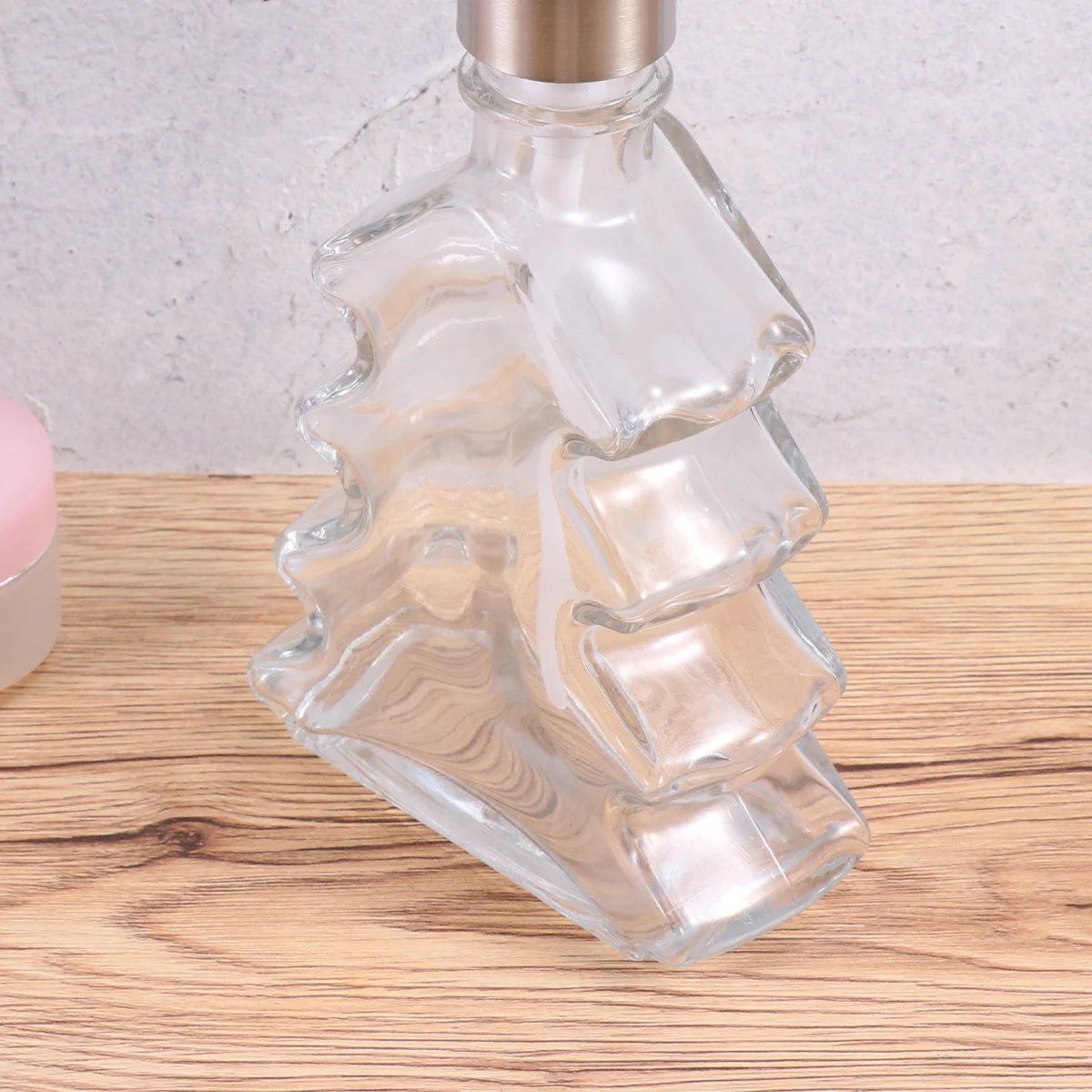 

Tree Shape Empty Lotion Bottle 250ml Refillable Shampoo Container Portable Toiletries Container for Travel Home