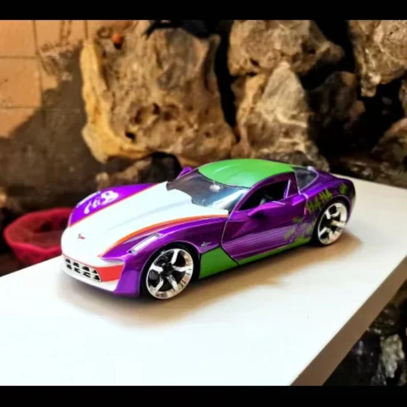

Jada масштаб 1:24 Jada 2009, Chevrolet Corvette Stingray на заказ с фигуркой, литье под давлением и игрушечными транспортными средствами, модель Chevy Car Toys