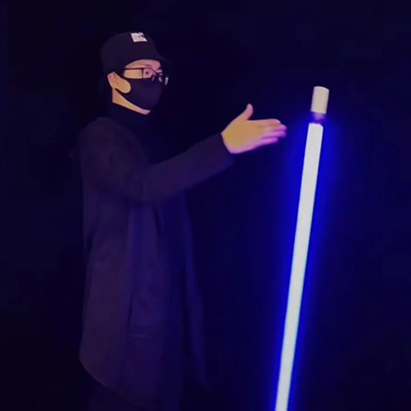 Canna da ballo a LED fluorescente Rosso Blu Trucco magico Bastone galleggiante Performance sul palco Illusione Prop per maghi professionisti