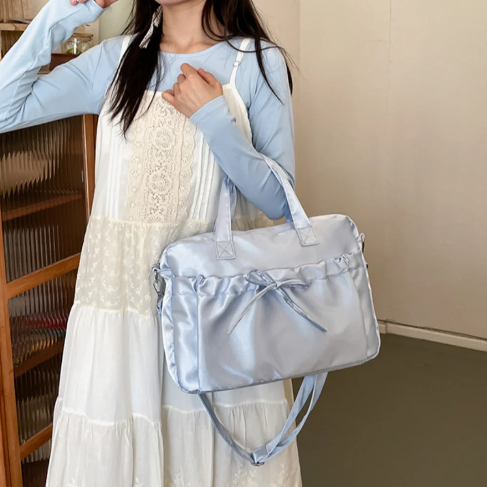Borsa a tracolla portatile in raso di perle tinta unita Dacron borsa a tracolla con fiocco pieghettato morbida e carina