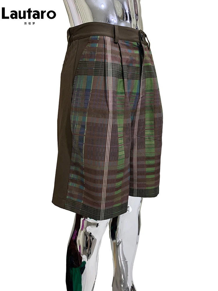 

lautaro лето осень свободные мягкие мягкие тонкие красочные клетчатые пэчворк шорты для мужчин с высокой талией мужские брюки до колена роскошная дизайнерская одежда эмо 2025