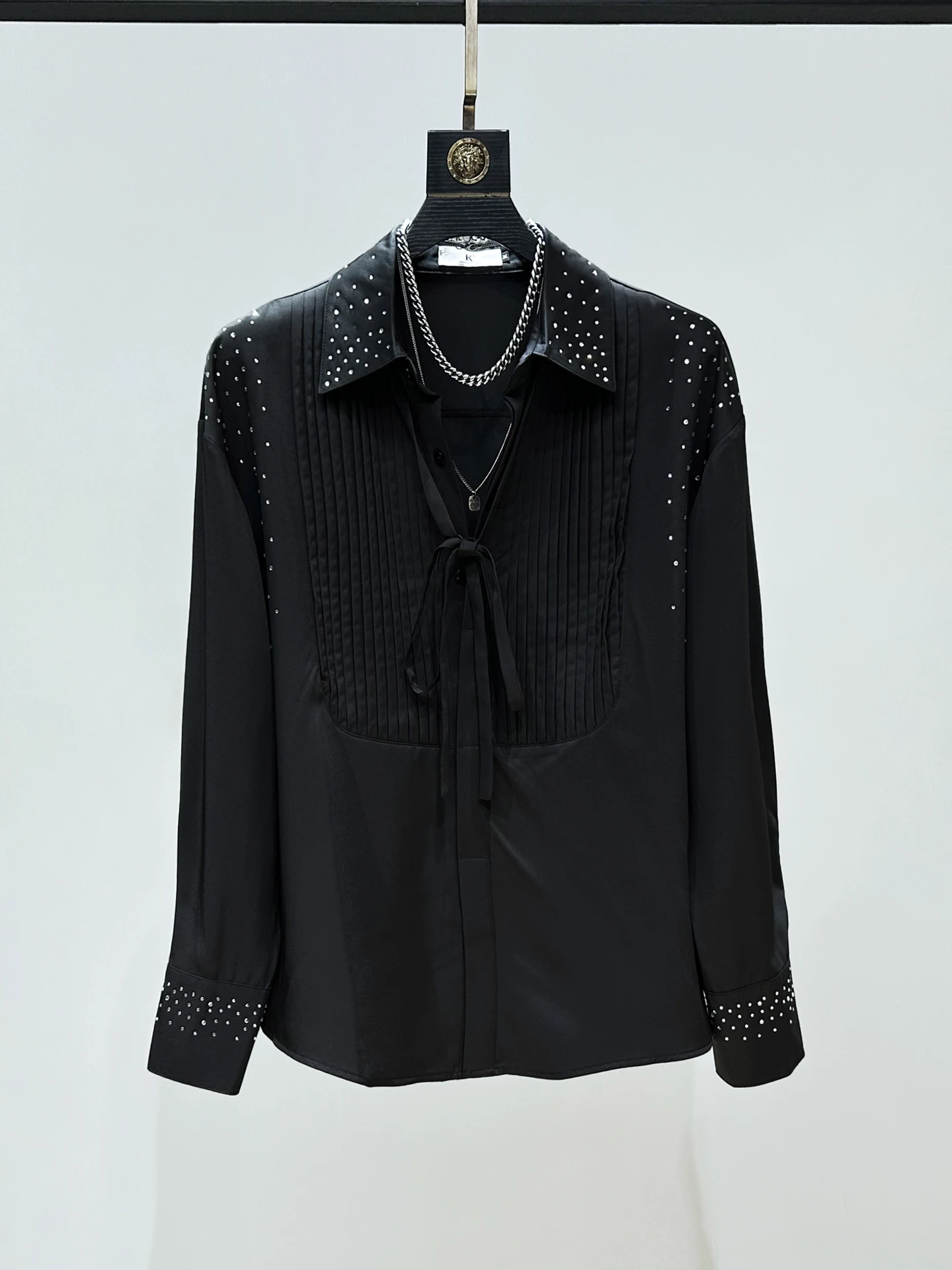 

Мужская рубашка оригинального дизайна с длинным рукавом, свободного кроя, с роскошным эффектом, украшенная стразами, с поясом, модная повседневная рубашка из полиэфирного волокна