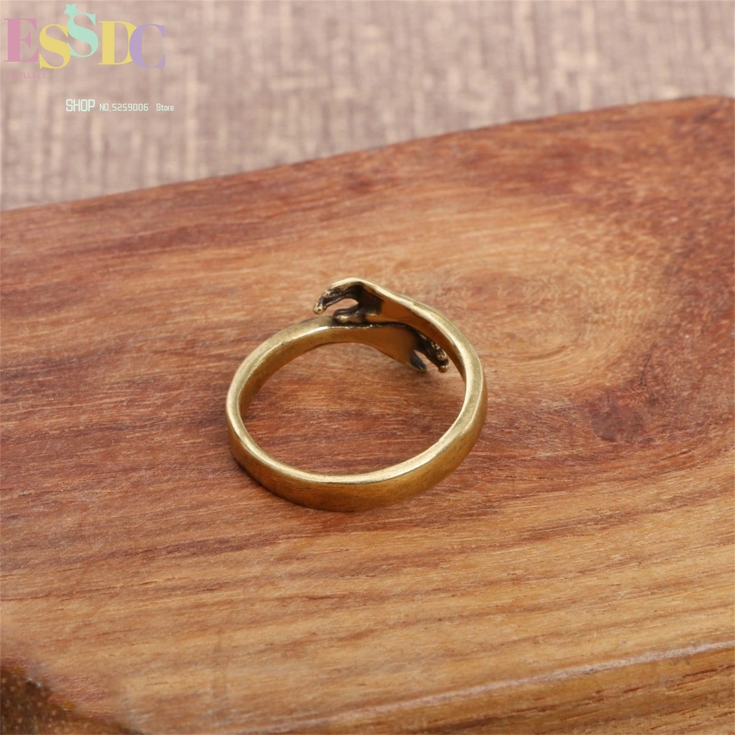 Super Cute Hugging Finger Ring Adjustable Hand Embrace Design Vintage Distressed Color Handmade Unique Niche Jewelry Gift For