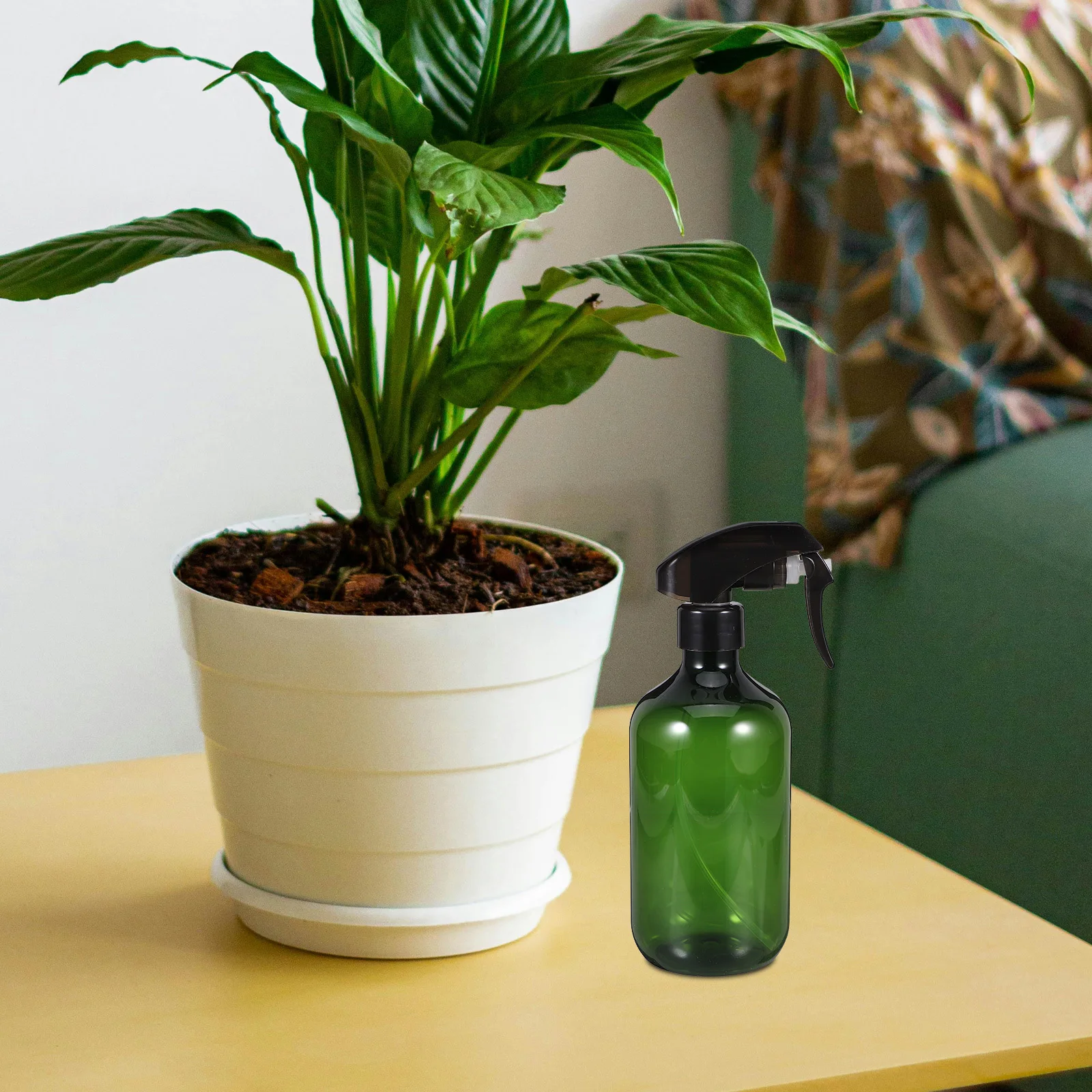 

2Pcs Spray Bottles Pet Refillable Plastic Fine Mist Sprayer Gardening Cleaning Plant Mister Mist Bottle 500Ml Clear Portable