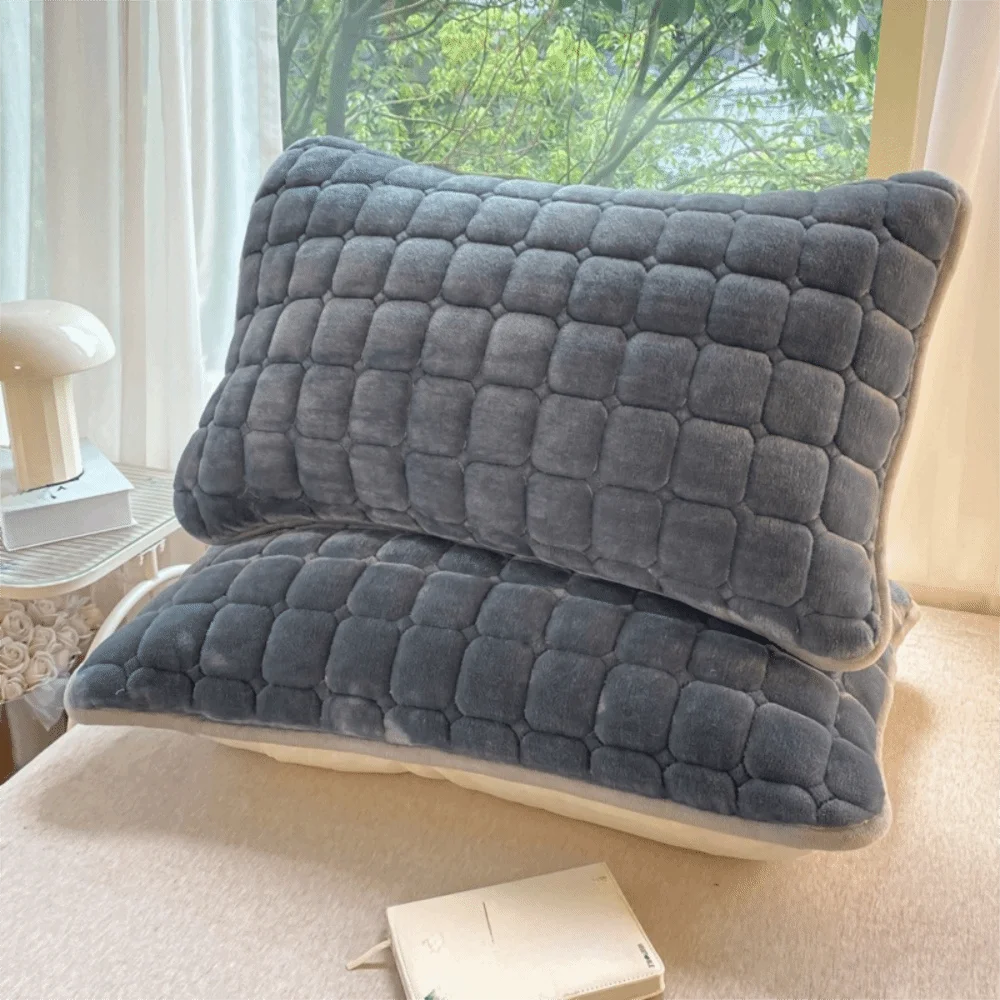 

Modern Quilted Grid Milk Velvet Pillowcase Thickened Solid Color Plaid Pillowcase Soft Warm Cushion Cover Dormitory