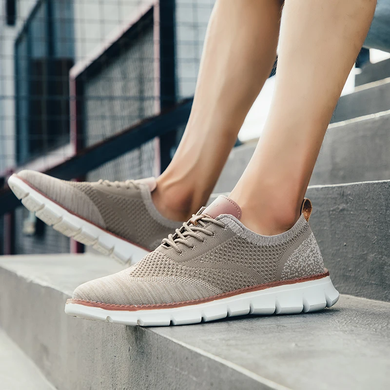 Men Sneakers Mesh Breathable Summer Sports Fitness Shoes for Men Lightweight Soft Soled Shoes Solid Color Plus Size Zapatos