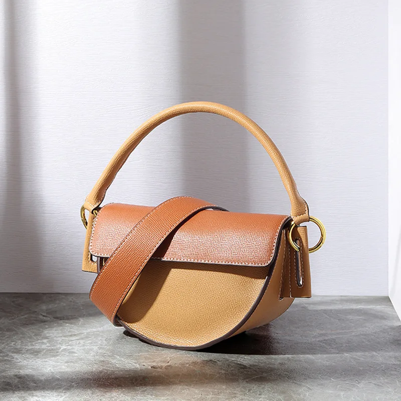 

Korean version leather girl bag trend shoulder bag saddle handbag new popular Women's bag slung small ins design large capacity.