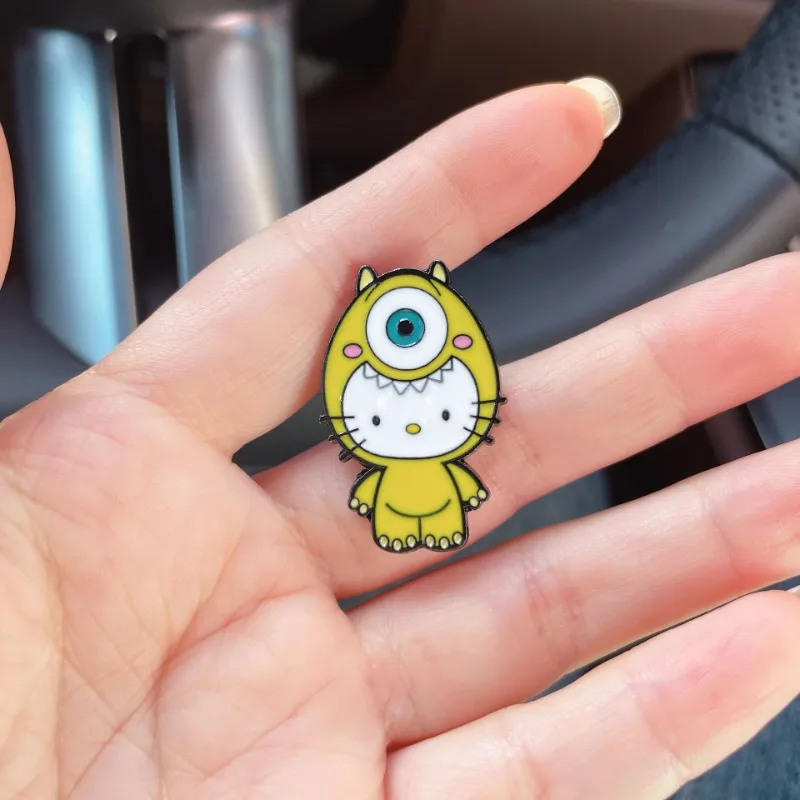 دبابيس كرتونية وحشية رائجة البيع، إكسسوارات شارات إبداعية رائعة ومخصصة