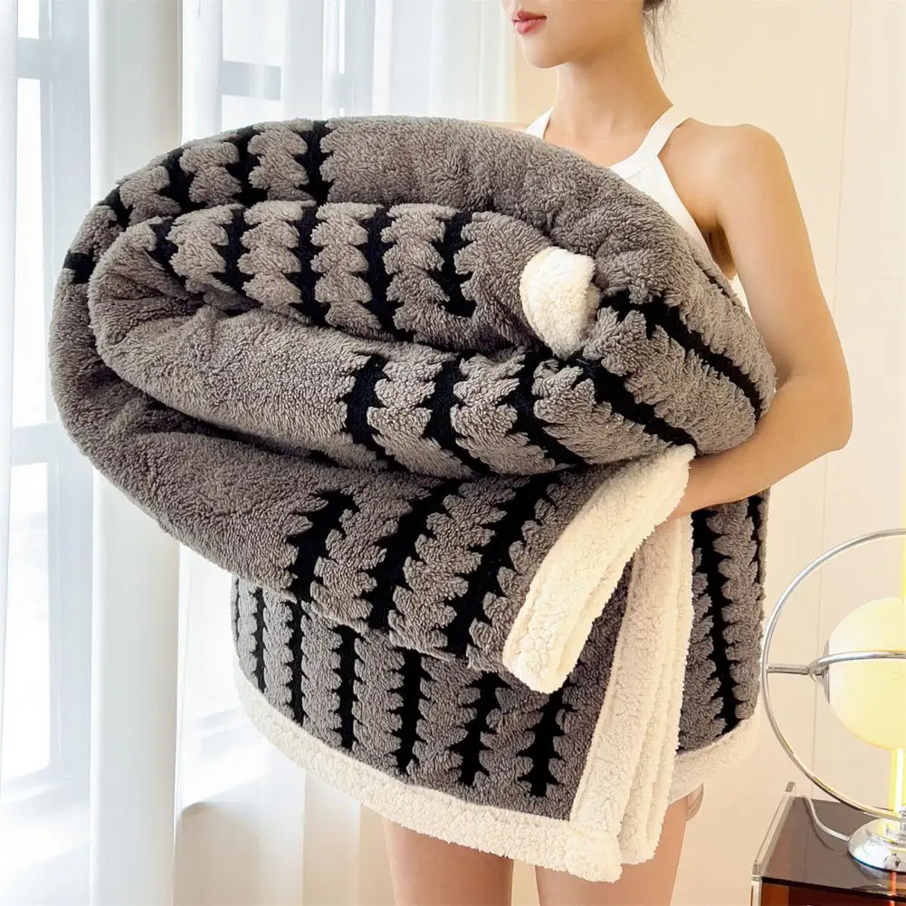 Breathable Heat Locking Throw Double-layer Fleece Throw Blanket Boho Geometric Jacquard Plush Cover Thickened Warm Cozy for Room