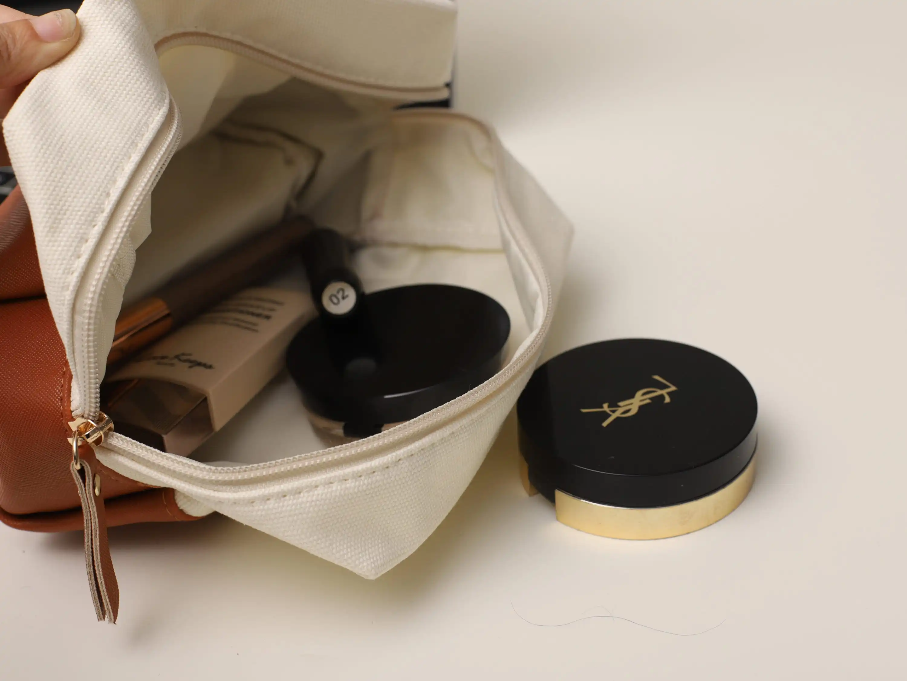 Borsa per il trucco ricamata Borsa per cosmetici con monogramma personalizzato con nome Borsa da toilette da viaggio Regalo per il suo regalo di