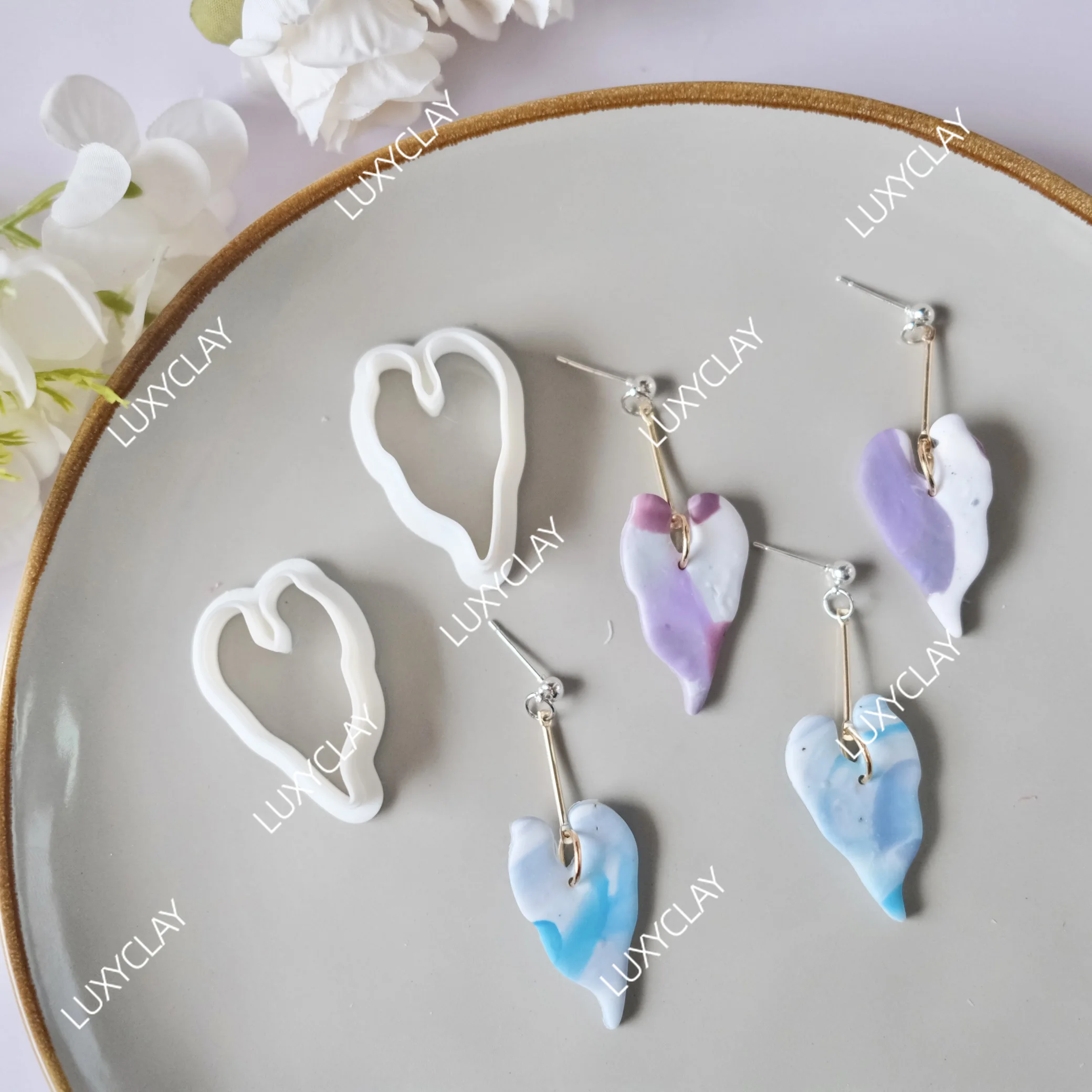 2pcs Hollow Leaves Shape Polymer Clay Cutters Set for Jewelry & Earrings Making, Abstract Leaf Clay Cutting Molds