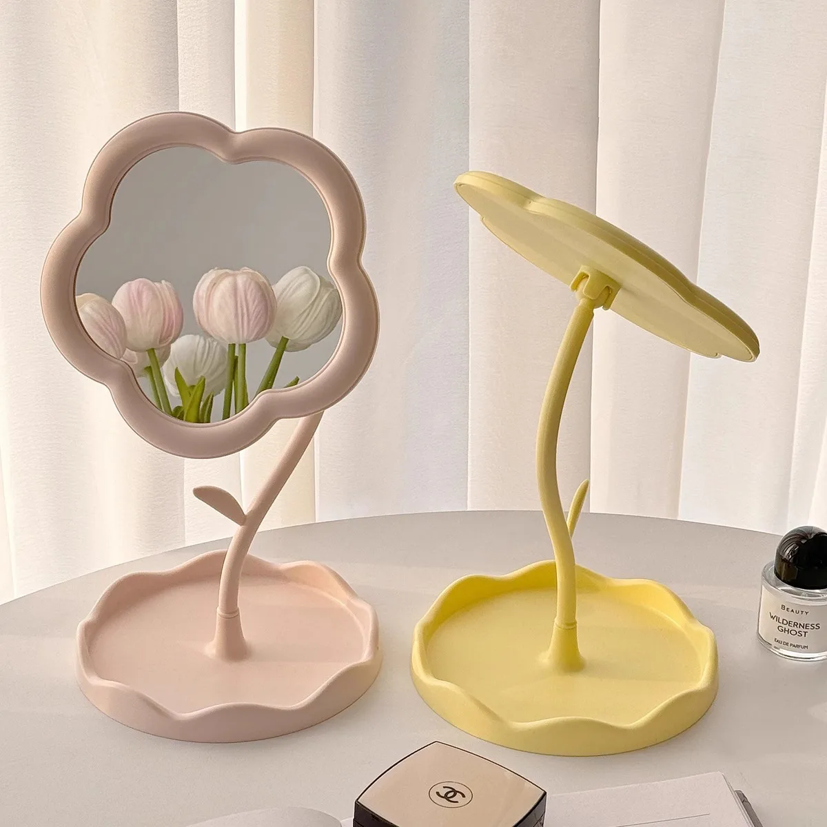 

Creative Flower Mirror Desktop Dormitory Desktop Mirrors for Bedroom Home Rotatable Decor Mirror 29.5 x 16.5cm