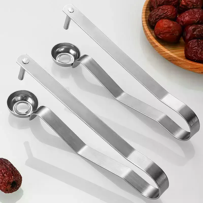 Stainless Steel Cherry Seed Remover Cutter Kitchen Gadgets Vegetable Tool Apples Red Dates Corers Twist Fruit Core Remove Pit