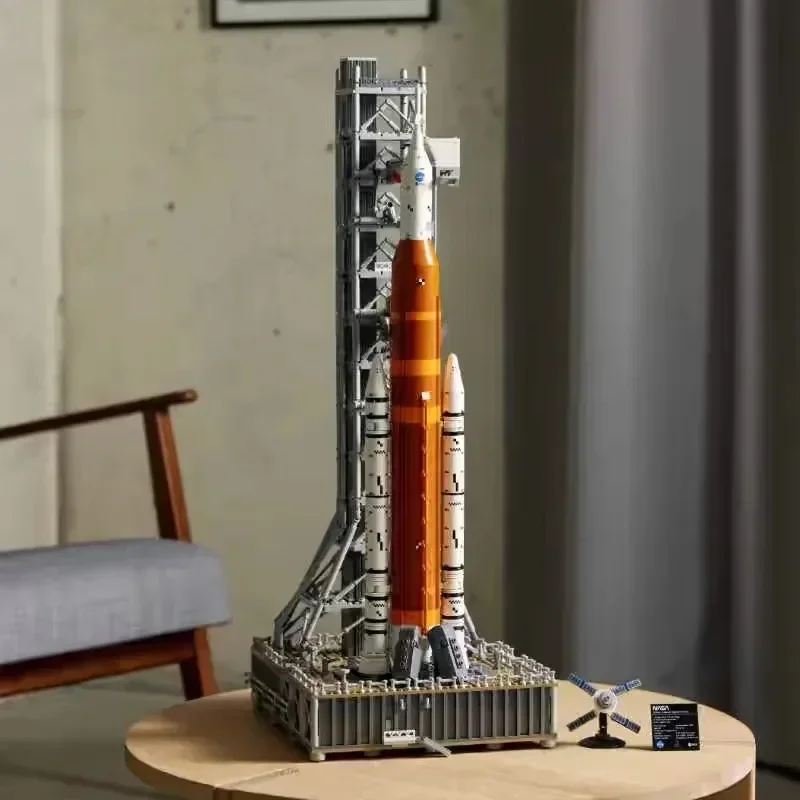 Miniso 2024 New 10341 Artemis Space Launch System Building Block Mars Exploration Model Bricks Toys for Kids Adult Gifts