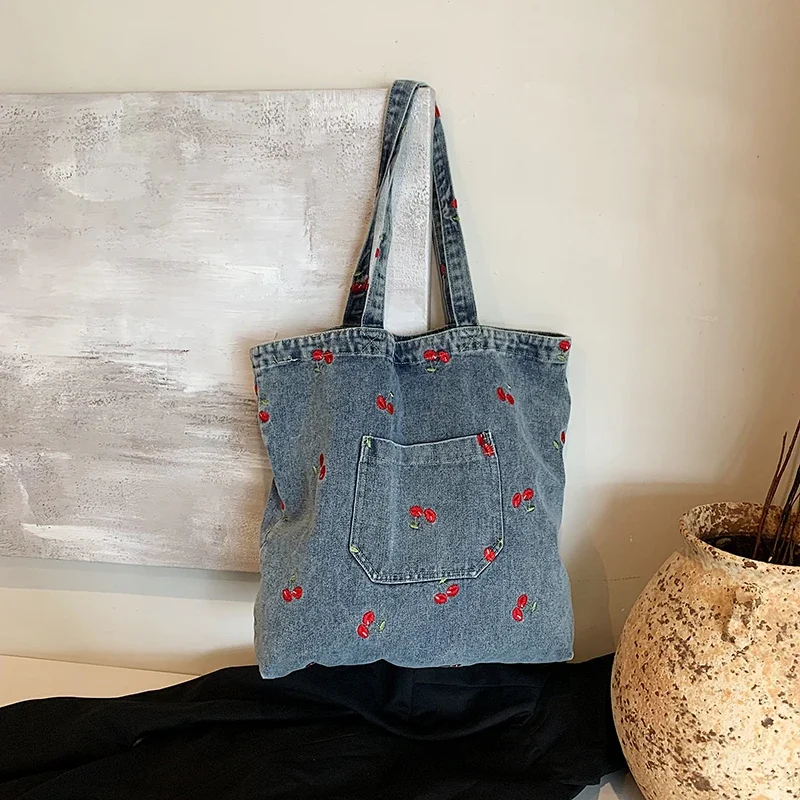 Sacs fourre-tout en denim de grande capacité pour dames, pas de fermeture éclair, mode initiée, haute qualité, sacs anti-irritation, en vente, 2025