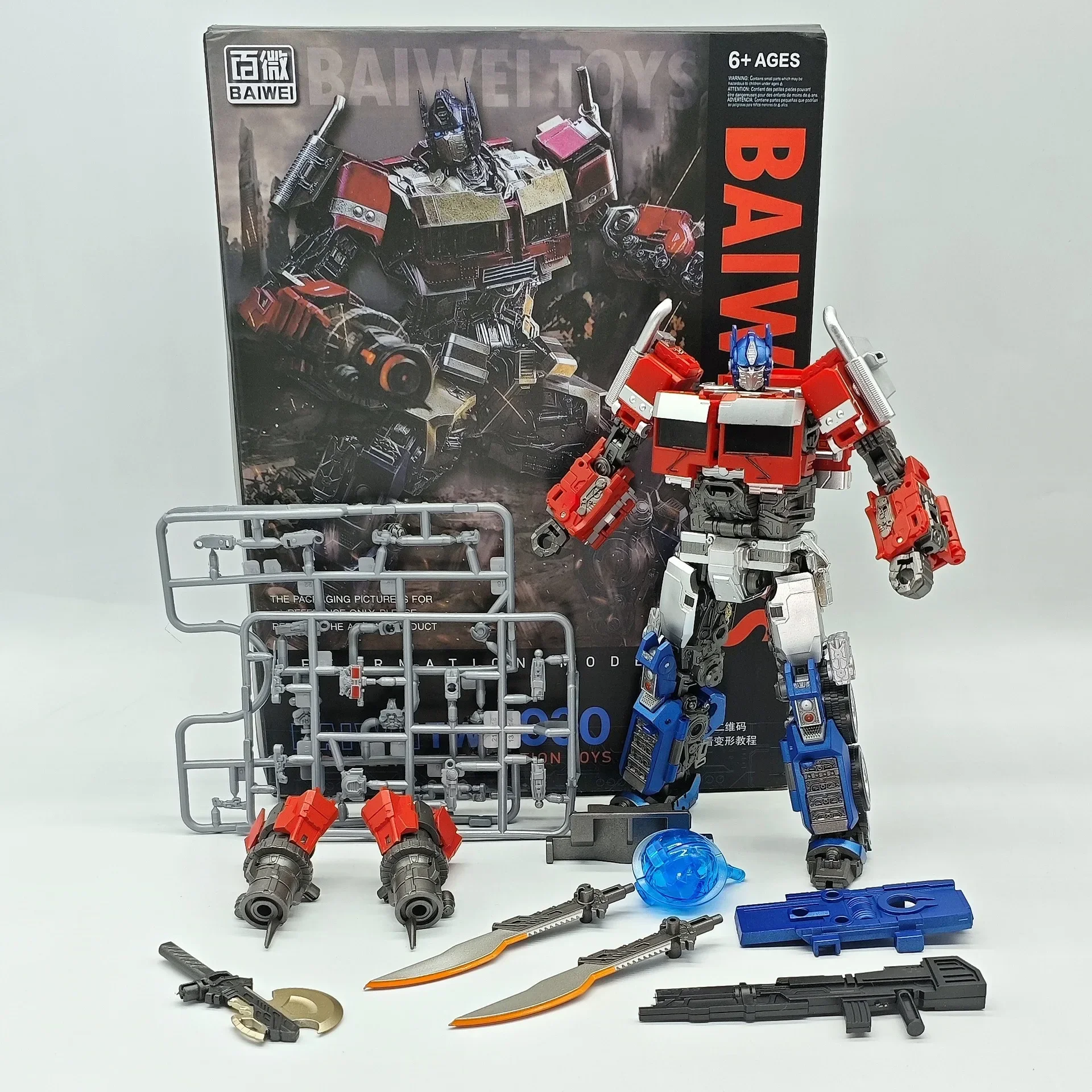 Transformation Toys in Stock Baiwei TW-1030 OP High-end Version Car Deformation Robot Model Figure Ornament Action  Gift