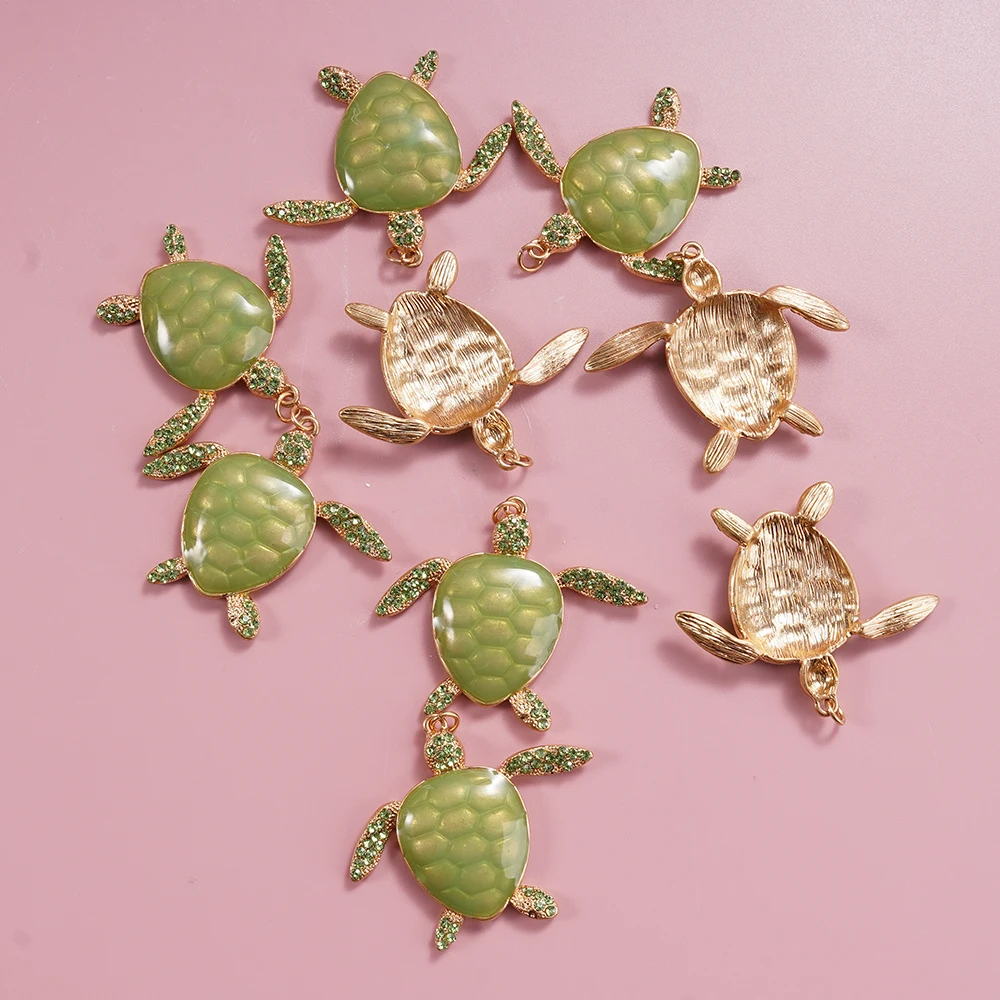 

8 Pieces Turtle Pendant Jewelry Set with Green Zircon - Unique Design Bracelet Keychain Necklace for Women Beach Gift