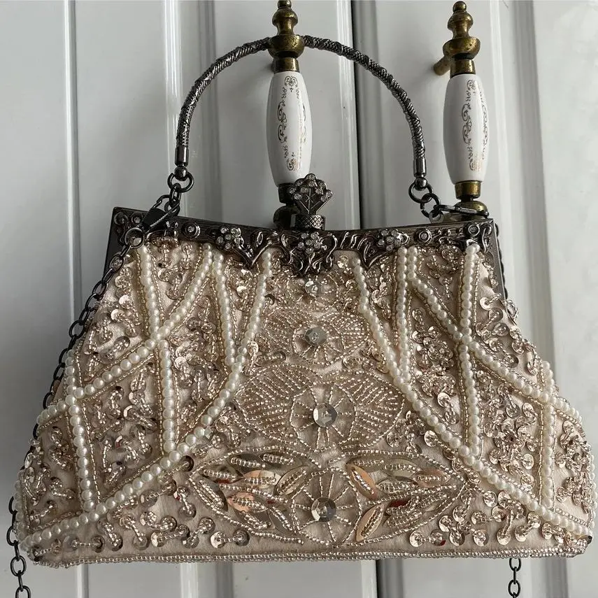 Lost in Vintage Evening  Handbag Pearl Beaded Pattern Clutch Purse with the 2 Detachable Removalbe Shoulder Chain Formal Party