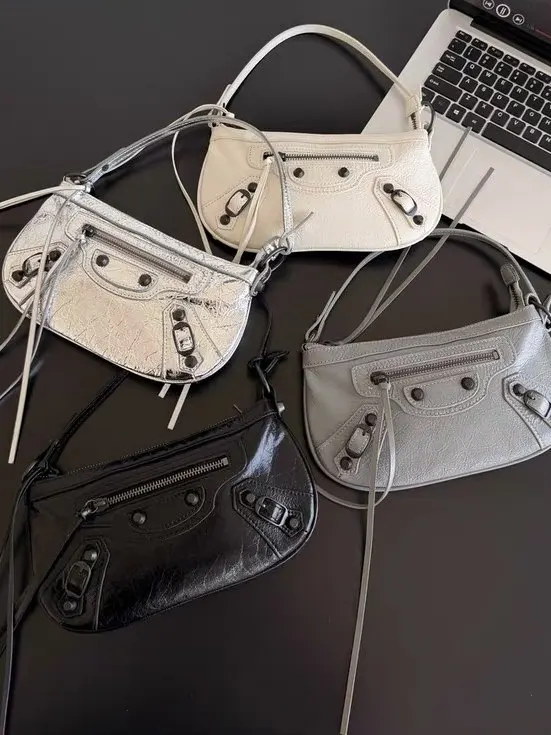 2026-new-motorcycle-envelope-bag-women's-cool-rivet-handbag-wax-leather-crossbody-bag-fashionable-soft-handle-shoulder-bag
