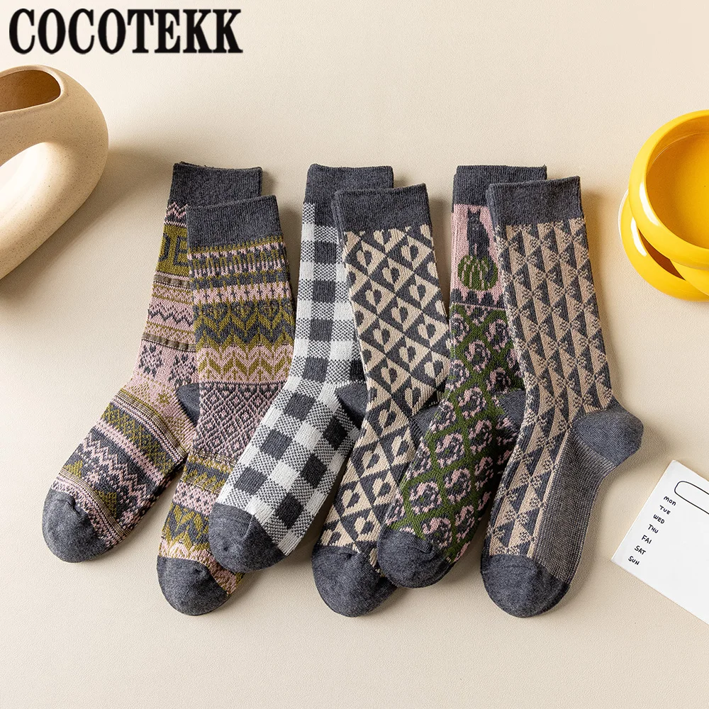 Fashion Retro Combed Cotton Women's Socks Winter Lattice Stripe Leisure Sports Thickened Warm Comfortable Medium Student Girls