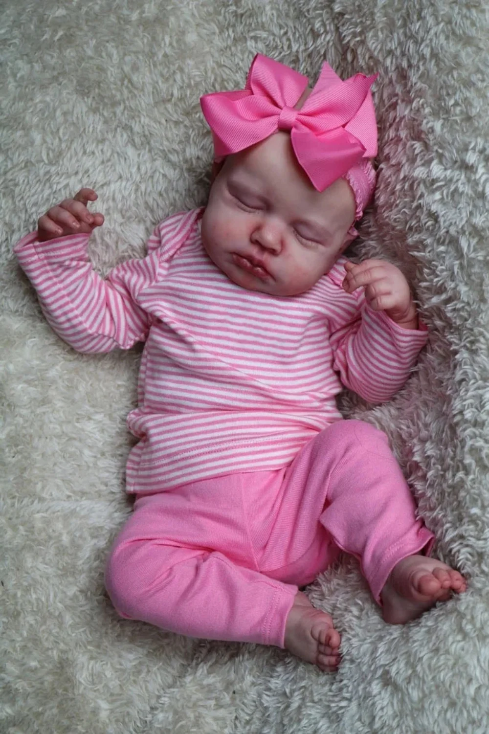 

49CM Reborn Loulou Asleep Newborn Baby Girl Doll Soft Cuddly Body Lifelike 3D Skin with Visible Veins Lifelike Bebe Reborn Doll