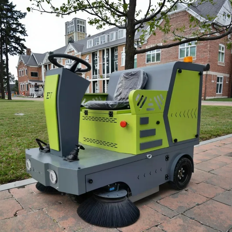 YG Customized Powerful 48V Electric Outdoor Cycling Sweeper With A Cleaning Width Of 1400mm