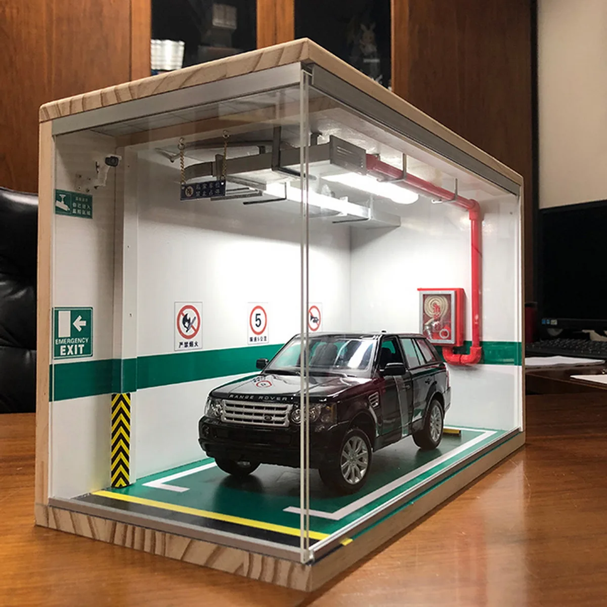 

Simulation Parking Lot Model,Car Model Display Cabinet,Parking Space Model,Garage Model,with Light,1: 18