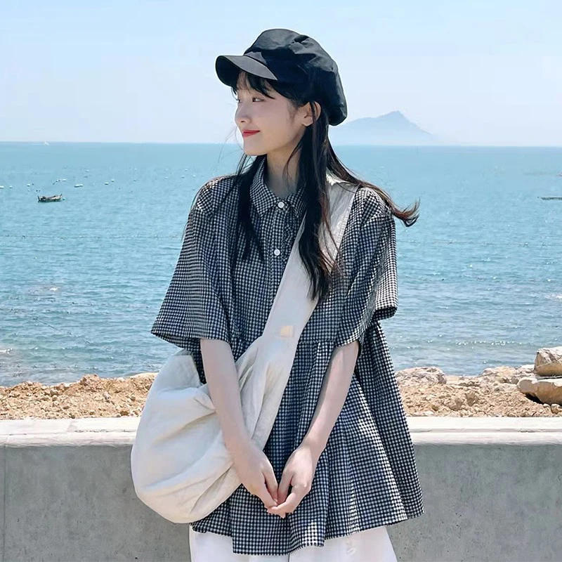 

Japanese Retro Plaid ort Sve irt Women Spring Summer Design Loose Doll Sle Top Sweet Sle Flip Collar Head irt