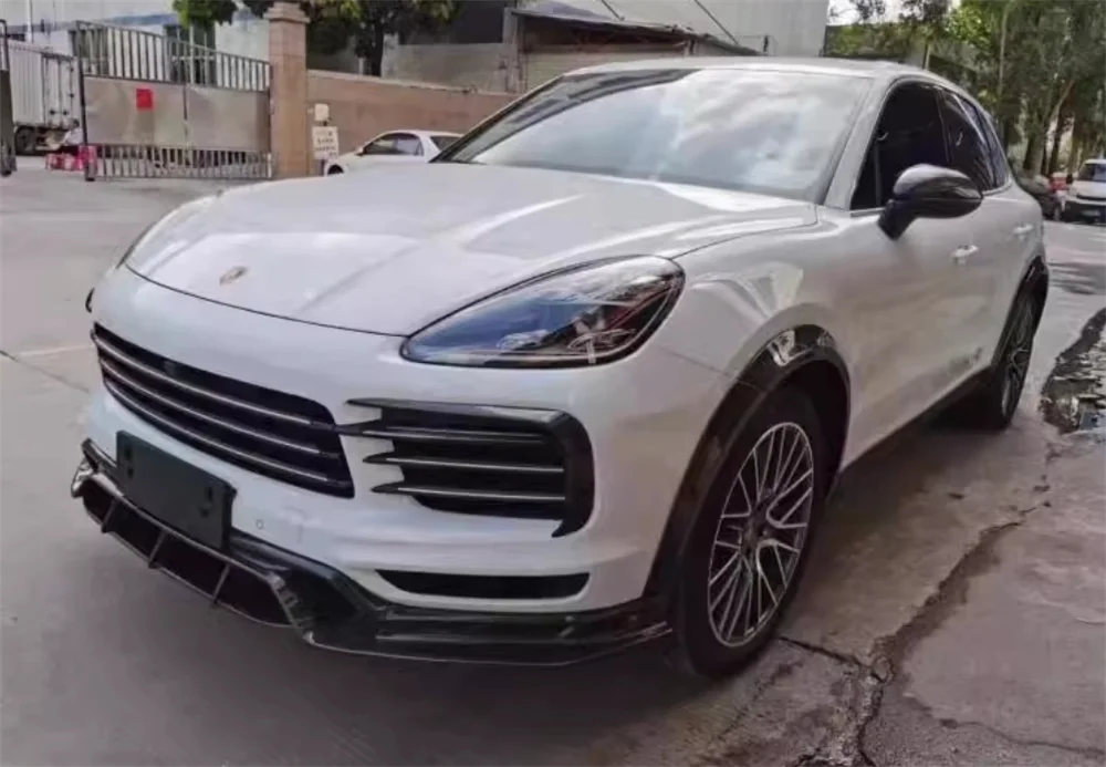 

Используется для Porsche Cayenne 9Y0 Coupe, высококачественный передний бампер из натурального углеродного волокна в стиле CM, комплект переднего бампера для губ