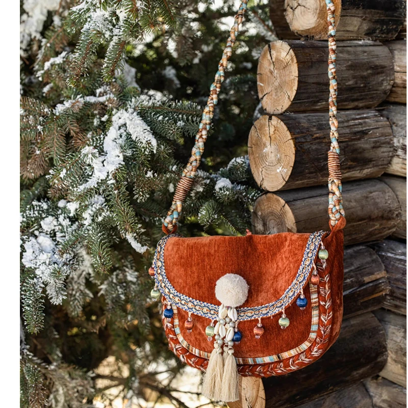 

Новая китайская красная сумка-лоуфай в этническом стиле, экзотическая сумка-седло для девочек, вместительная оригинальная сумка-мессенджер для женщин