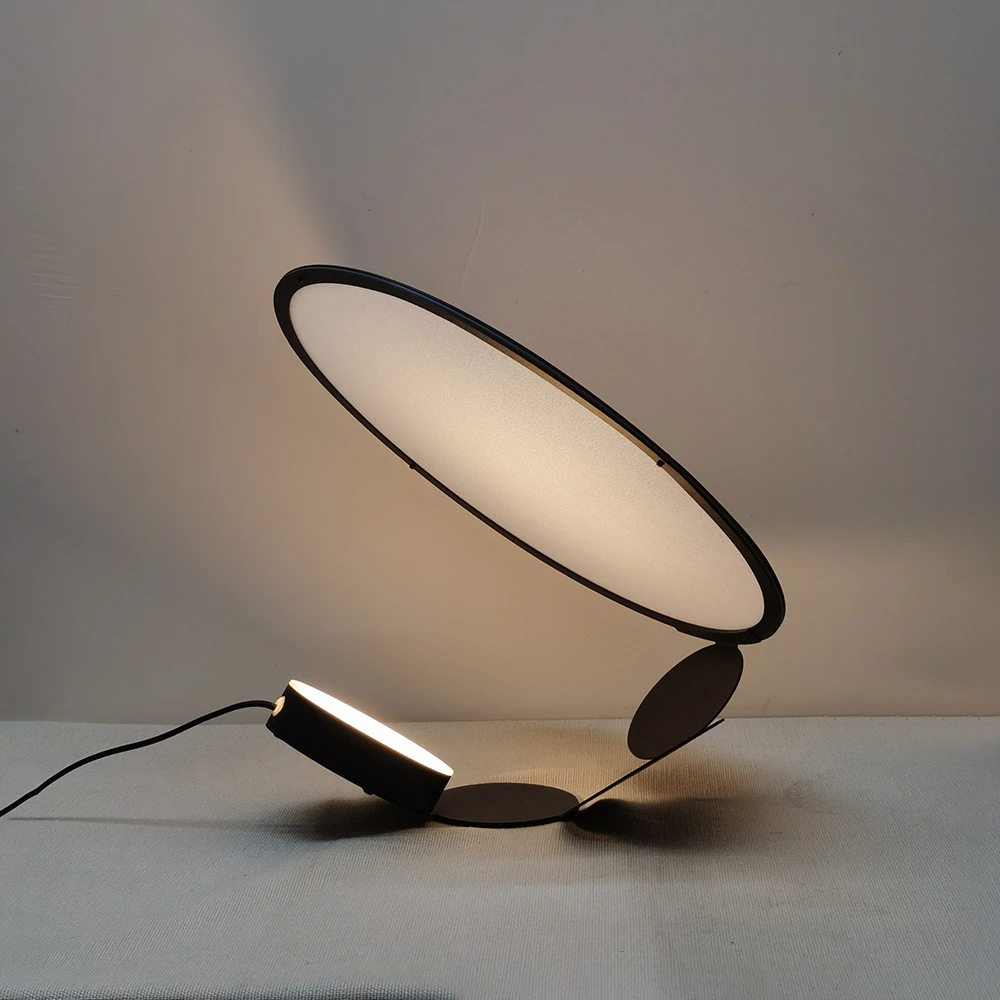 Bedroom Bedside Lamp Modern Minimalist Creative Personalized Nordic Living Room Study Decorative Designer Lighting Fixture