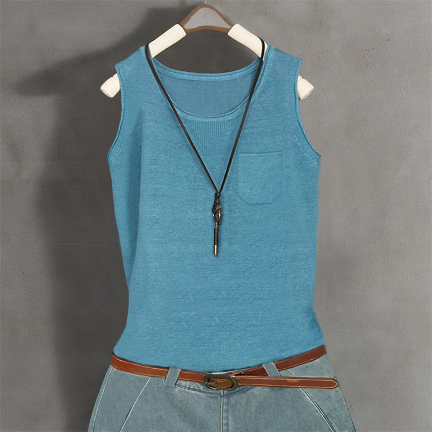 여름 늑골이있는 탱크 탑 여성 솔리드 컬러 2025 여성 캐주얼 피트니스 짧은 조끼 민소매 얼음 실크 니트 섹시한 얇은 탑 D45