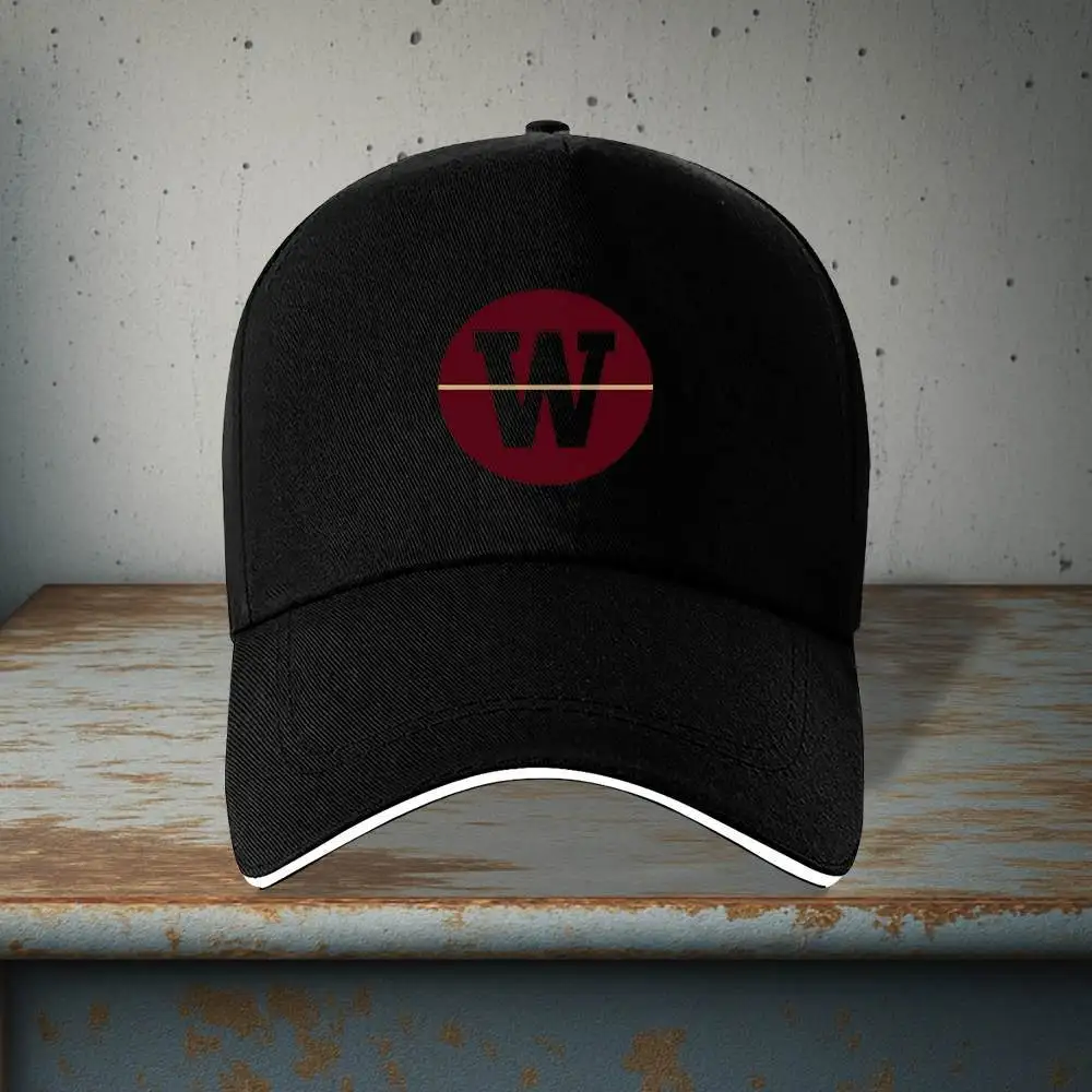 Nuevo círculo granate con la letra "W" blanca. Muy adecuado para fitness, correr, gorra de béisbol.