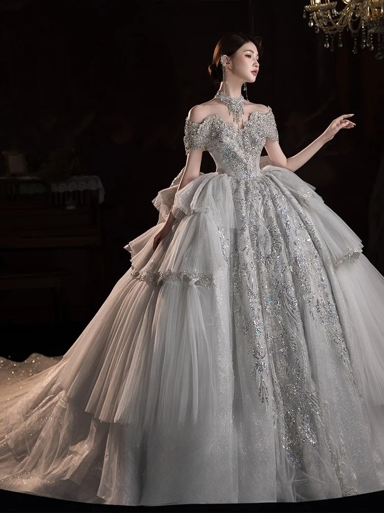 

A new style one-shoulder main fabric luxurious dress