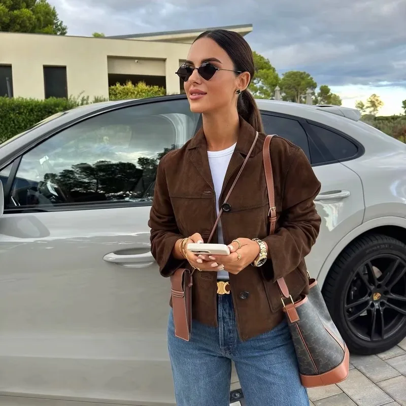 Faionable Brown Velvet Leather Jaet ort Outerwear for Women Autumn 2024 Polyester Fiber 00% Traditional Wealth Sle