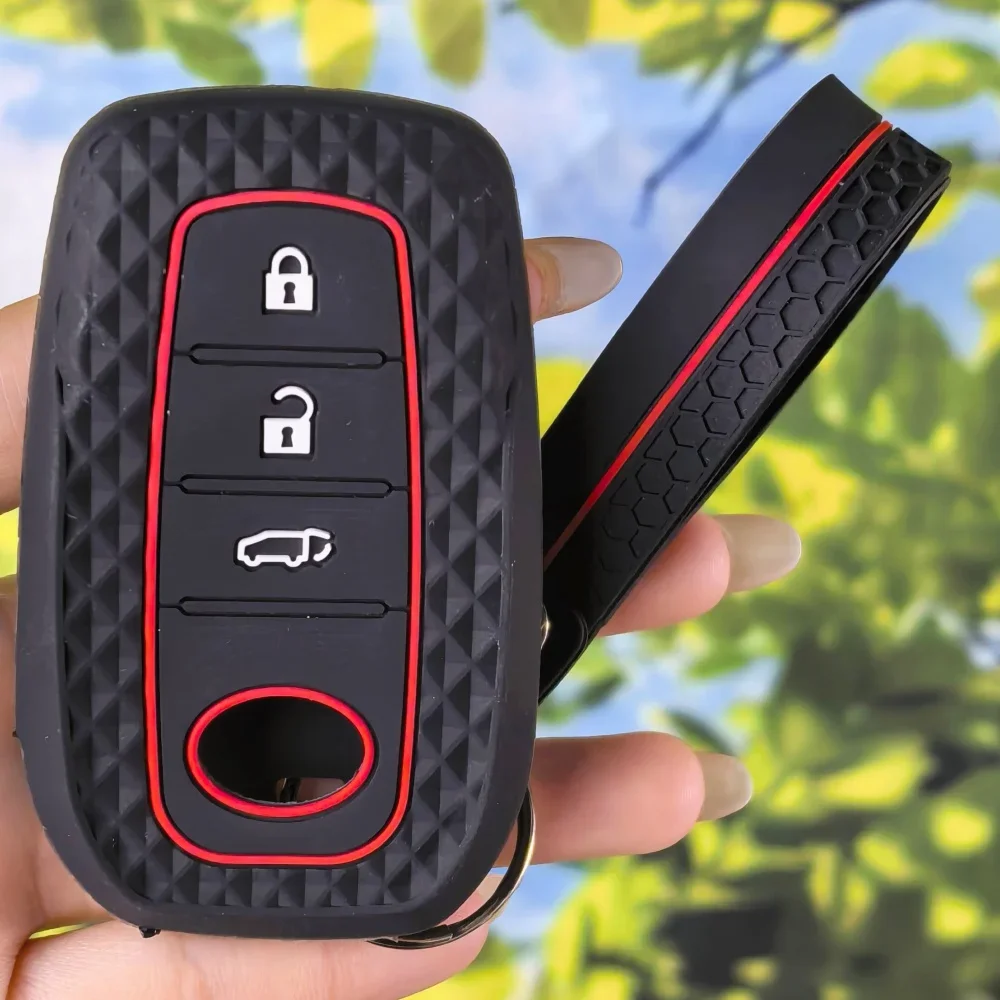 Grip‑Friendly Diamond Silicone Key Fob Cover With Keychain Chain For Toyota Corolla Cross Yaris Cross Hilux LC200 LC250 LC300