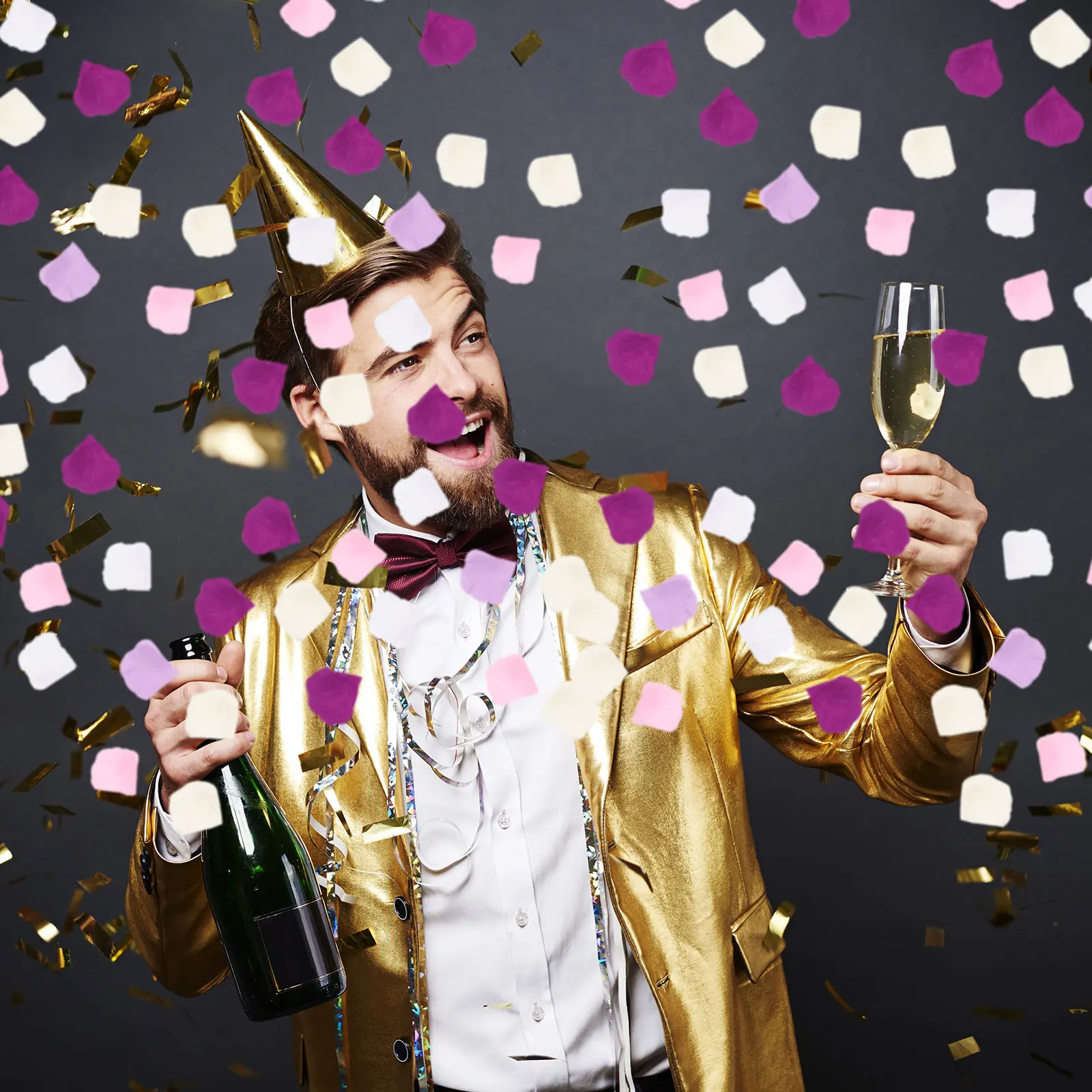 

Artificial Rose Petals Realistic Wedding Decoration Petals Fake Flower Confetti For Valentine'S Day Party Graduation