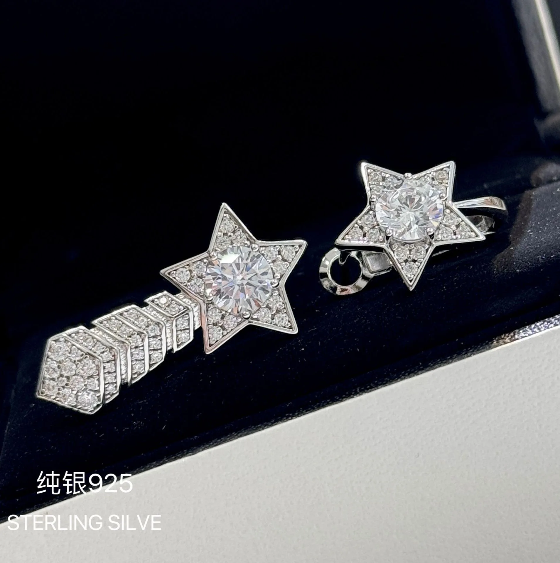 

Hot selling new trend brand star asymmetrical female earrings charm classic S925 birthday party Christmas gift