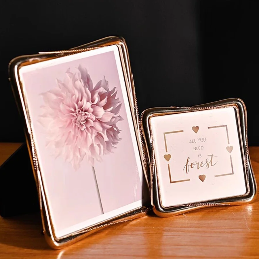 

Rectangle Photo Frame Ornament Metal Wedding Personalized Photo Frame Family Table Holder Unique Luxury Marco Fotos Room Decor