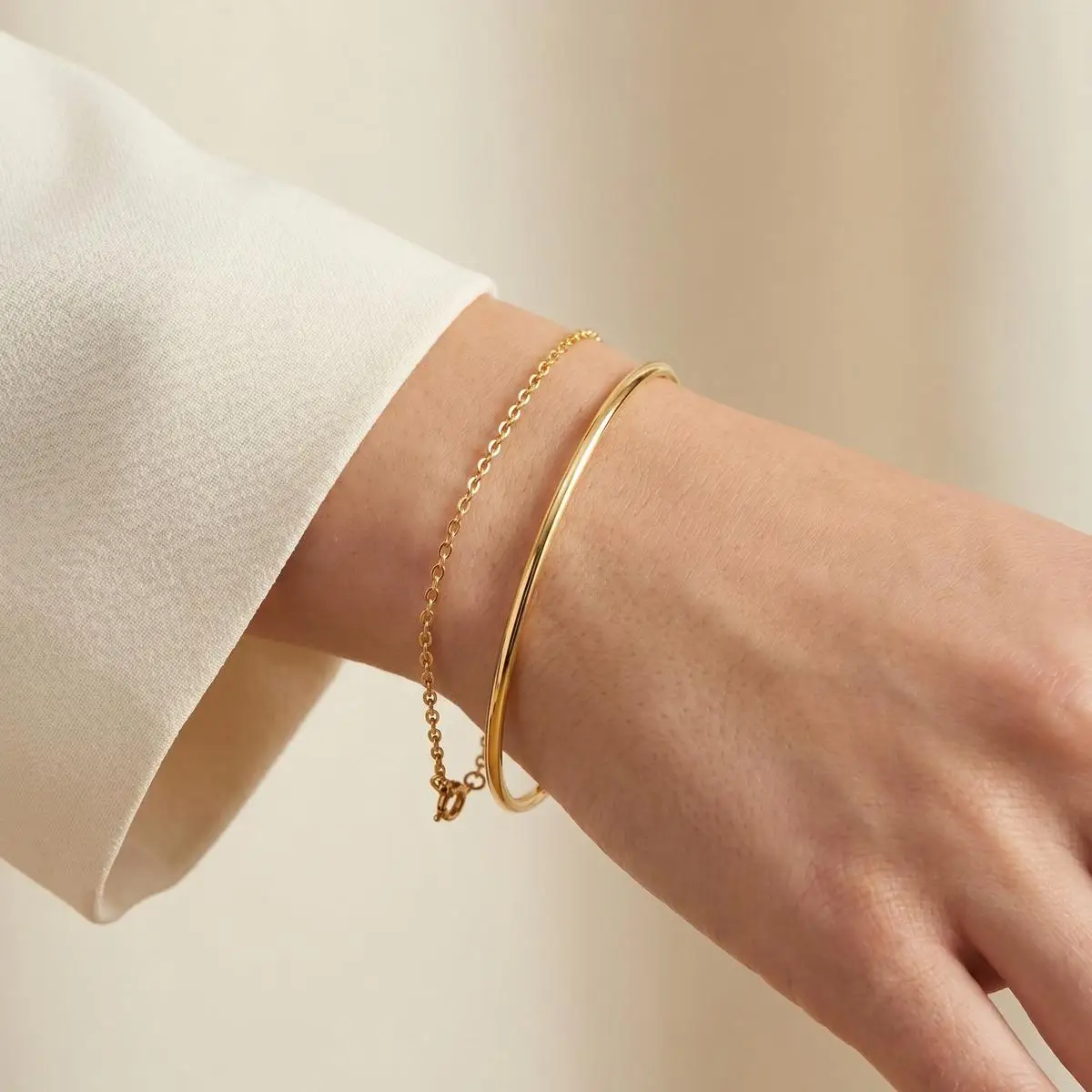 Chic Half Chain Half Bangle Bracelet for Women, 18K Gold Plated Curved Bar Double Layer Cuff, Minimalist Aesthetic Jewelry