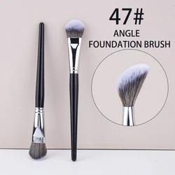 47# ANGLE FOUNDATION BRUSH Professional Face Cream Foundation Buffing Brush Vegan Makeup Brus Makeup Brush for Sensitive Skin